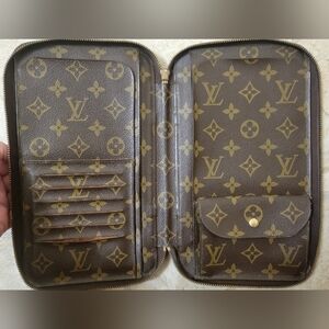 Louis Vuitton Monogram Poche Escapade Vintage Travel Organizer